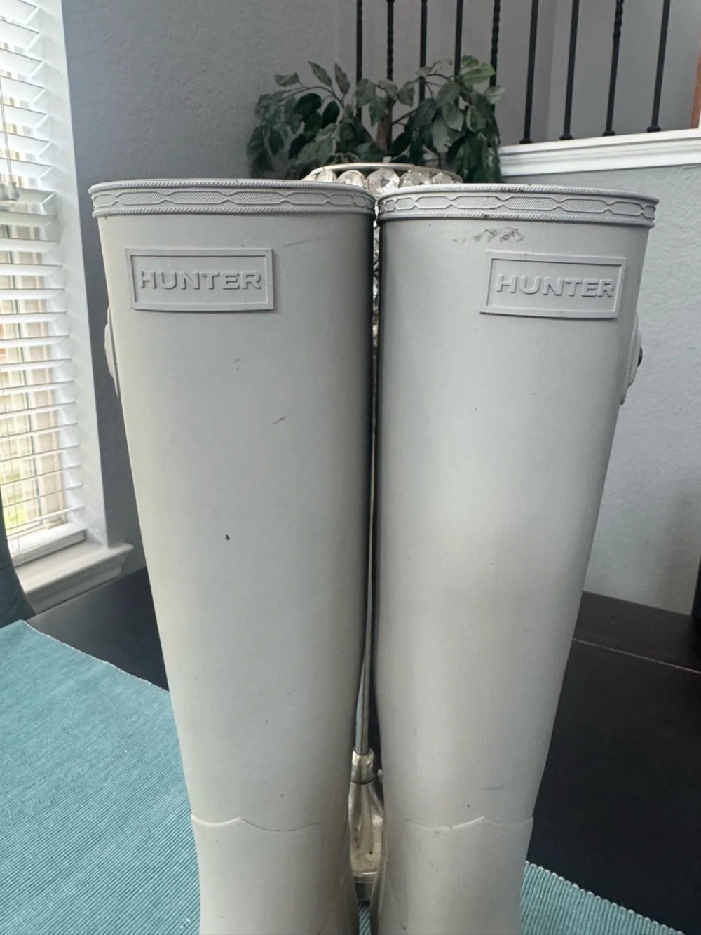 Hunter Original Tall rain boots size 6